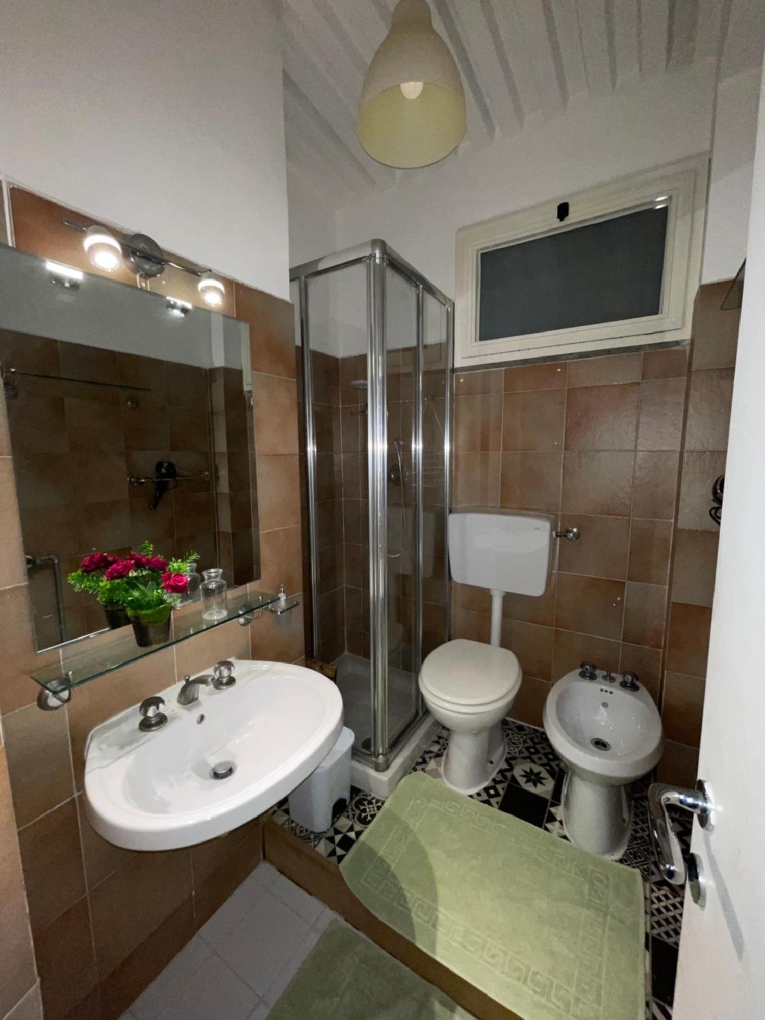 Lungo Tevere Trastevere Confort Apartment Rome Exterior photo